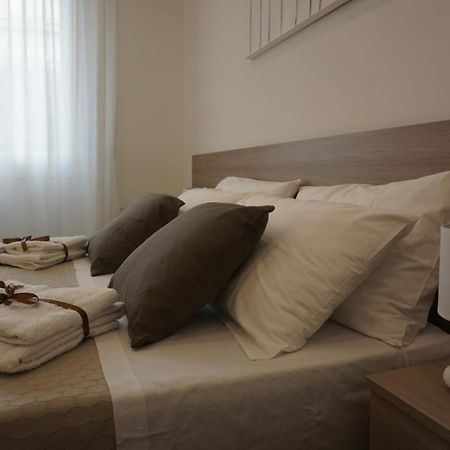 Azzisa Holidays Suite Palermo Eksteriør billede