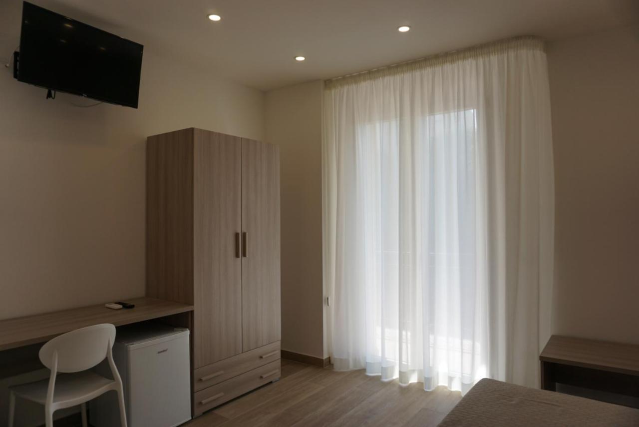 Azzisa Holidays Suite Palermo Eksteriør billede